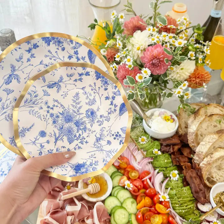 Timeless Wavy Paper Salad Salad