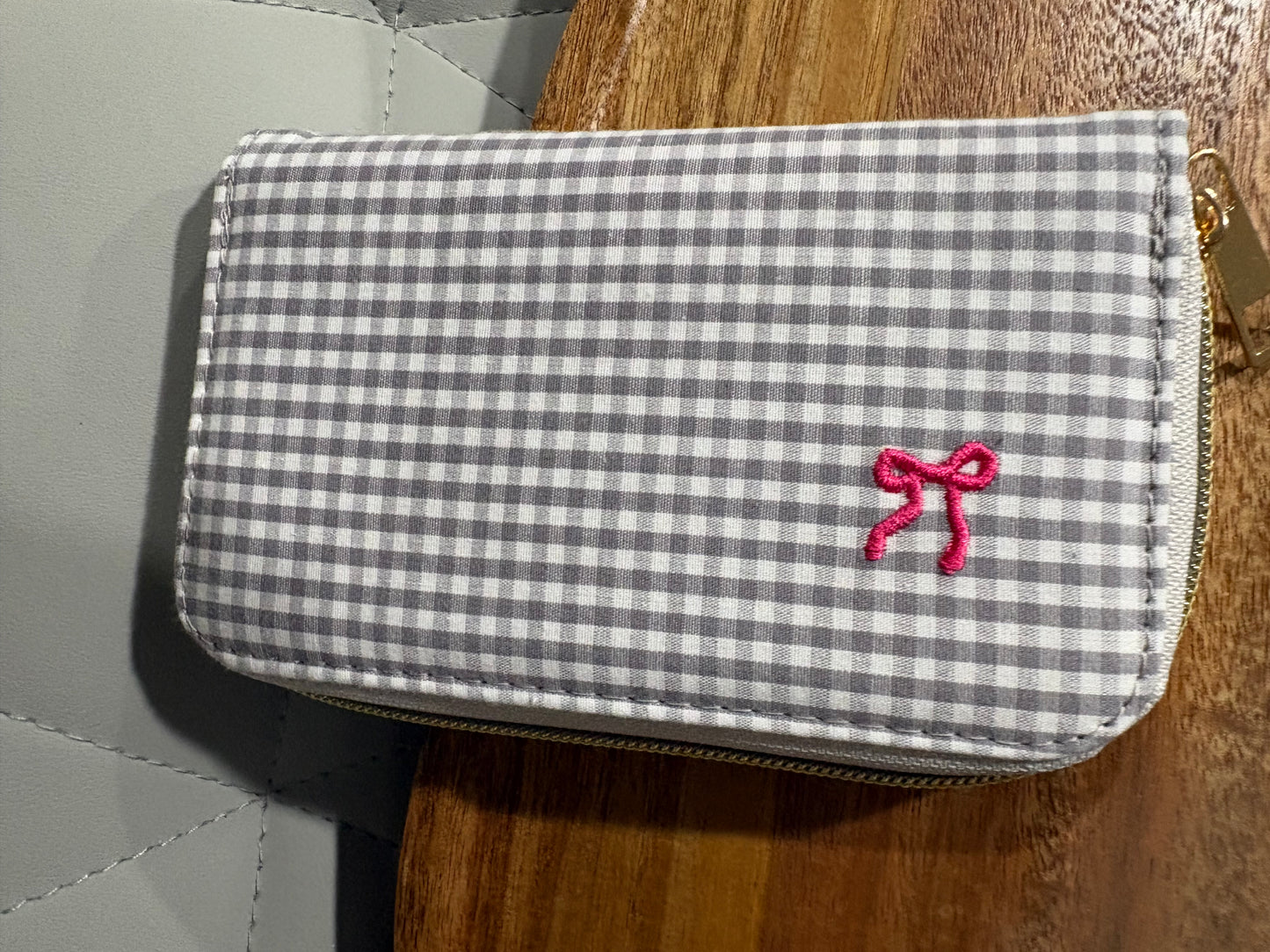 Gingham Brush/Mirror/Manicure Set