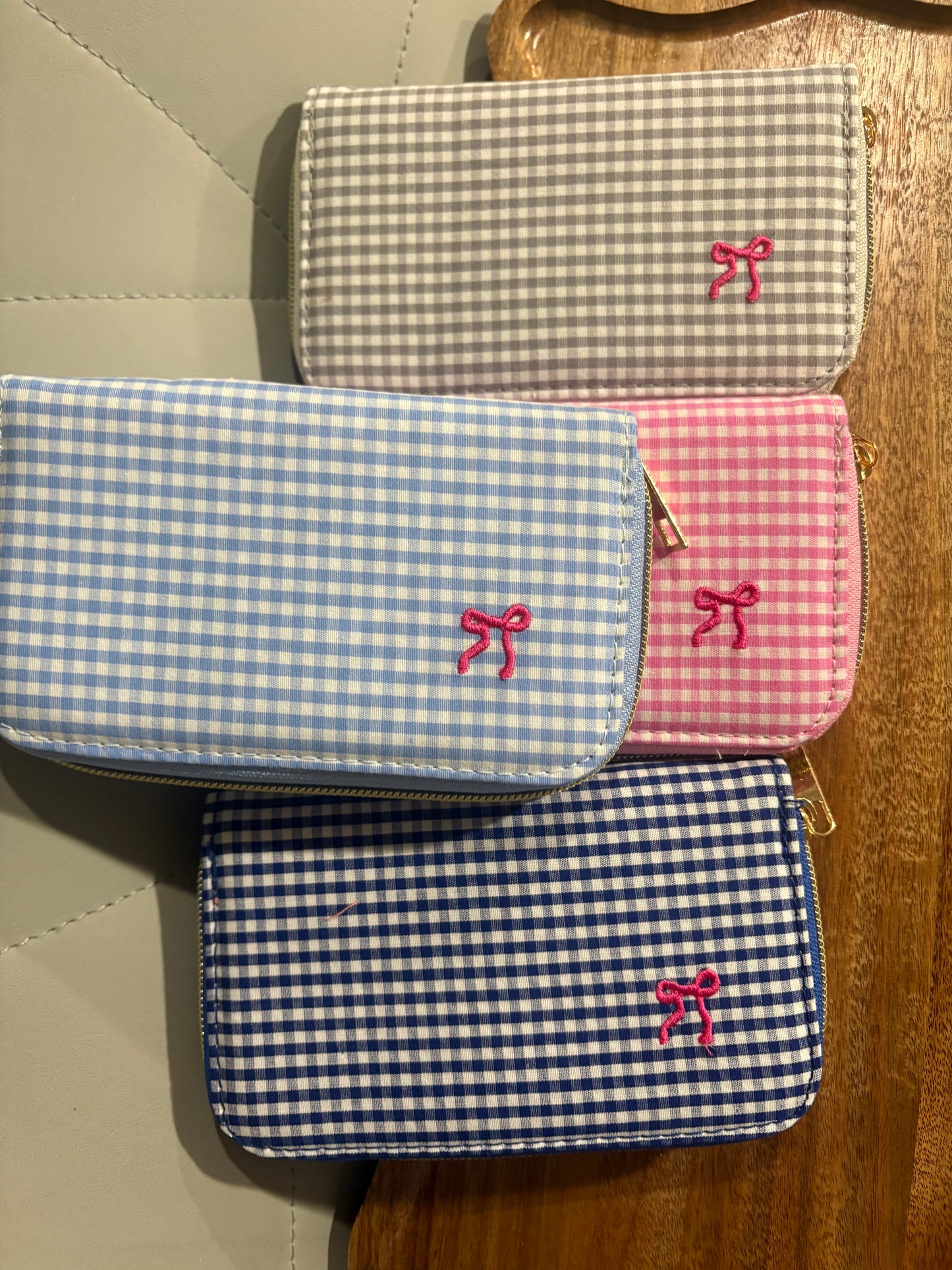 Gingham Brush/Mirror/Manicure Set