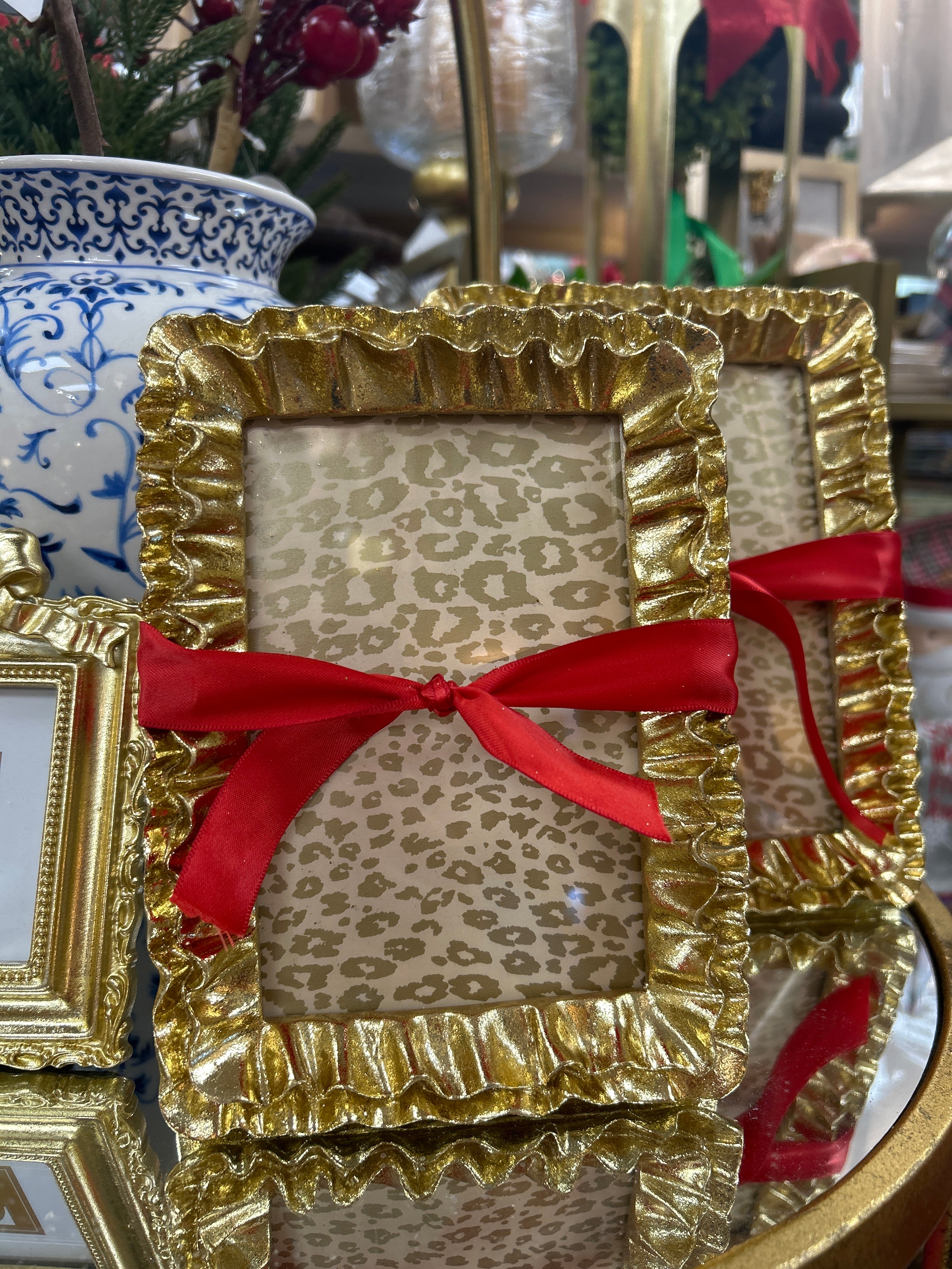 Gold Ruffled Frame 4 x 6 – My Favorite Things