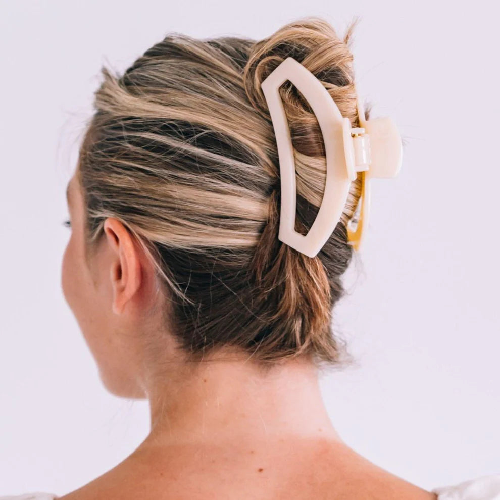 Open Almond Beige  Claw Hair Clip